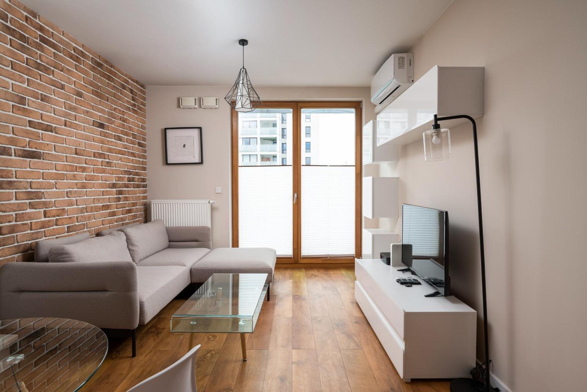 New Comfort 78 * Warszawa